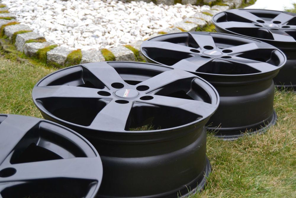 Felgi alu Toyota Rav 4 17cali 5x114,3 et38 ładne komplet rav4 Dezent
