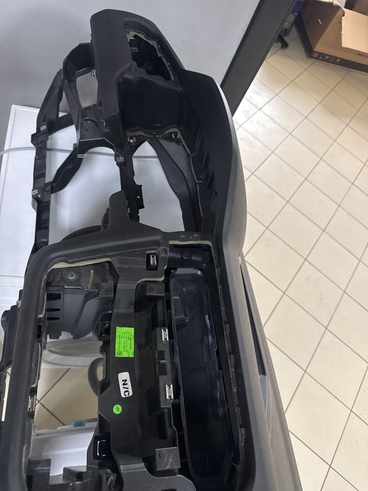 Тігуан 2 панель вживана