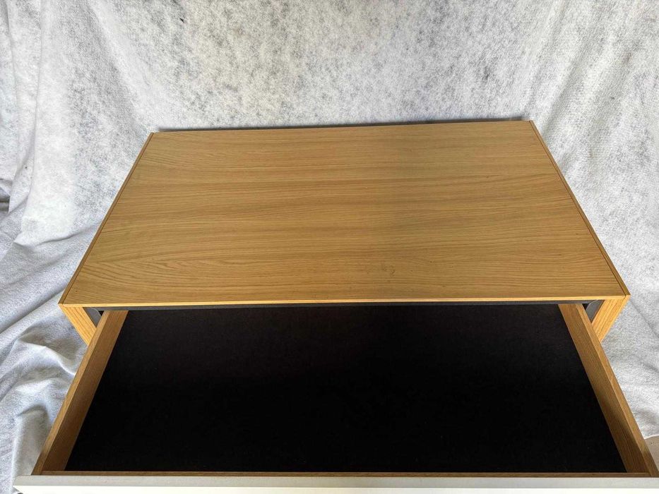 Móvel de apoio para sala de estar