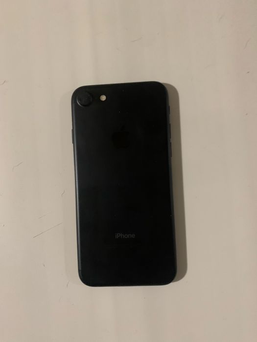 Продам Айфон 7 блэк 256 гб