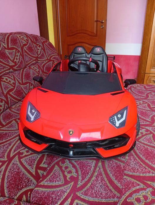 Автомобіль дитячий