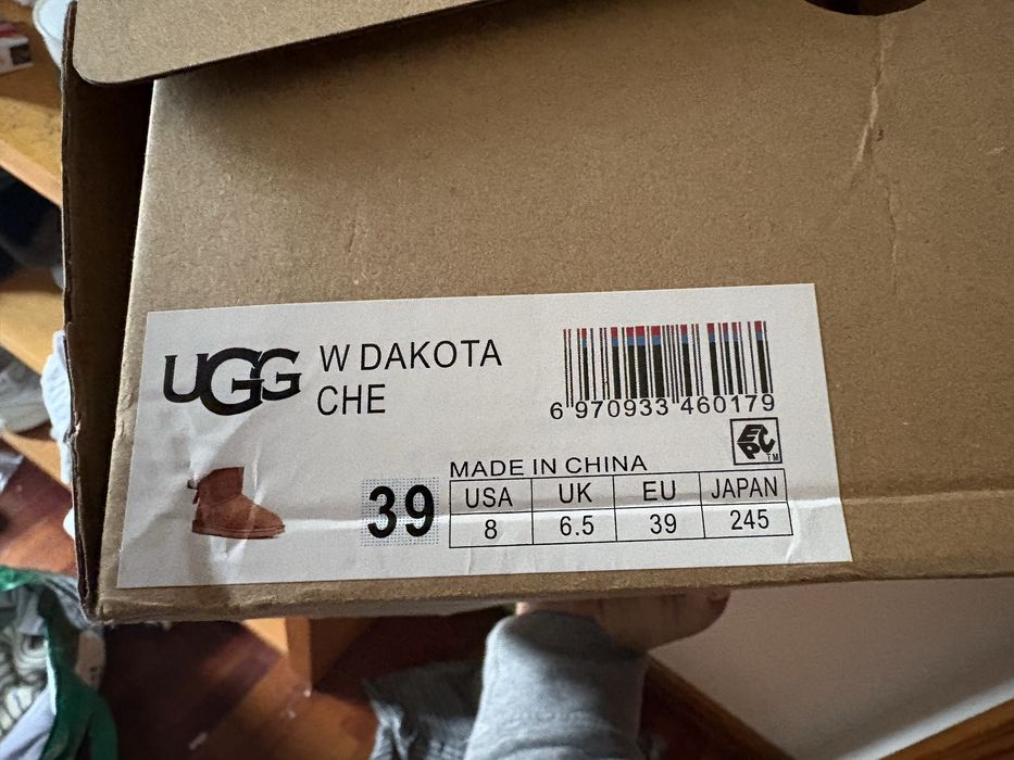 Botas Ugg com laços 39