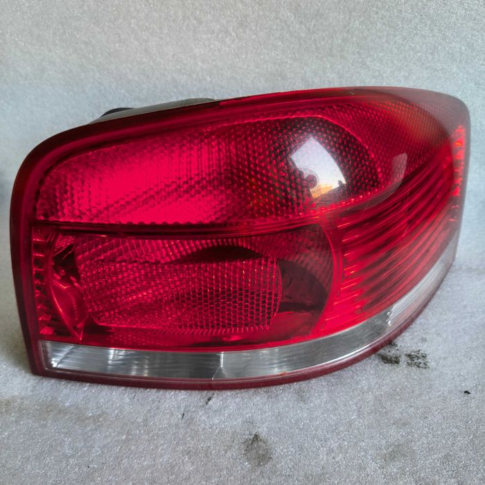 Lampa prawy tył Audi A3 8P 3-drzwiowe 8P0.945.258 FV Transport/Dostawa