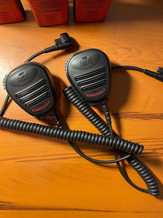 Продам радиостанцию Entel HT883 Ex