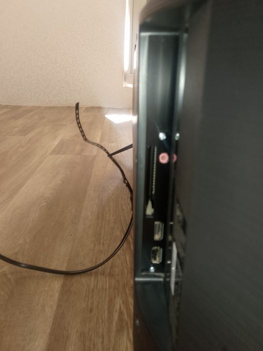 Киви 43u740LB sound bi JVC