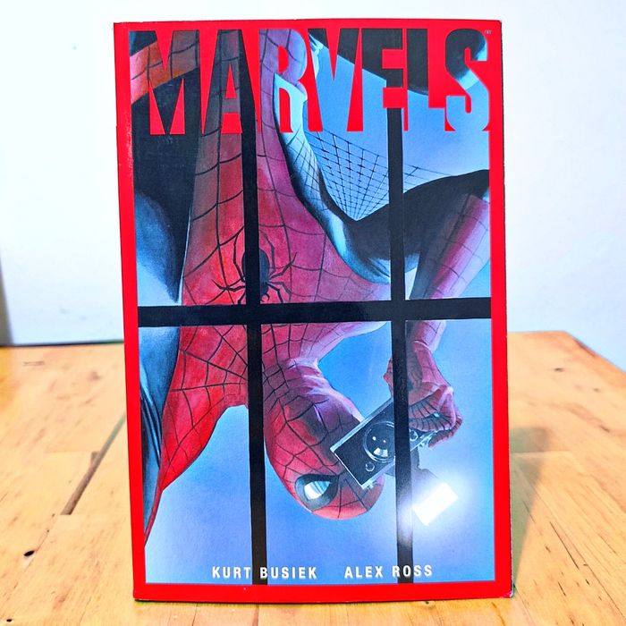Marvels (Busiek,Ross)