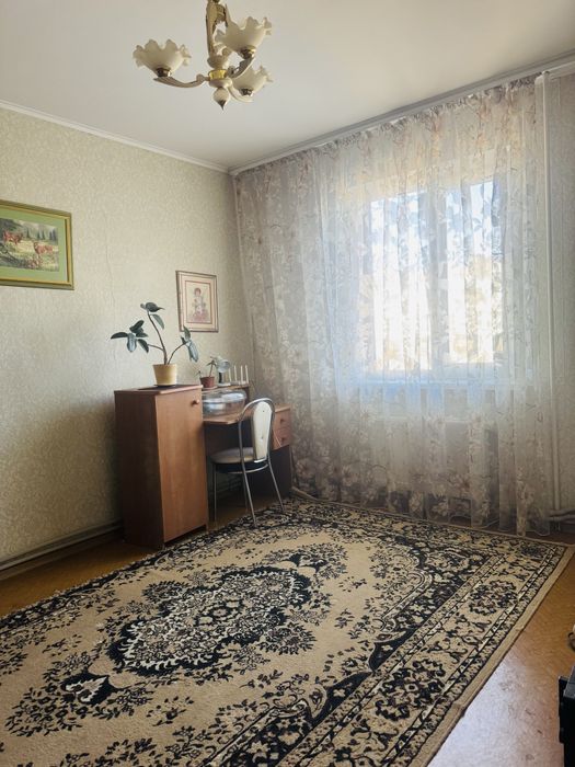 Продам простору квартиру в одному з найкращих районів міста, Жадова!