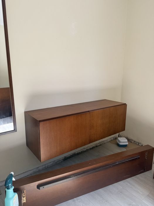 Cama mesinhas cabeceira e comoda