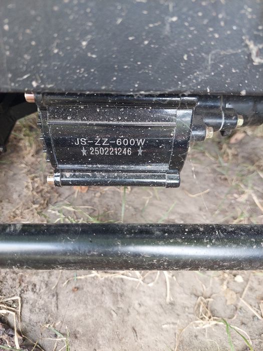 Продам електроскутер трьомісний