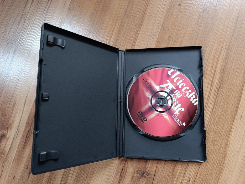 Ucieczka na Atenę (Roger Moore, Telly Savalas, Claudia Cardinale) DVD film