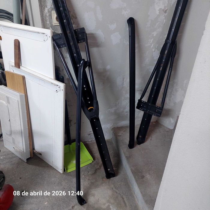 Barras tejadilho Renault Laguna originais e suportes bicicletas