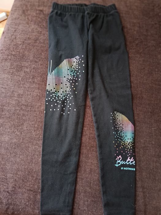 Legginsy czarne z motylami 140
