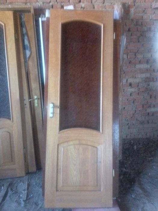 Продаються двері з натурального дуба