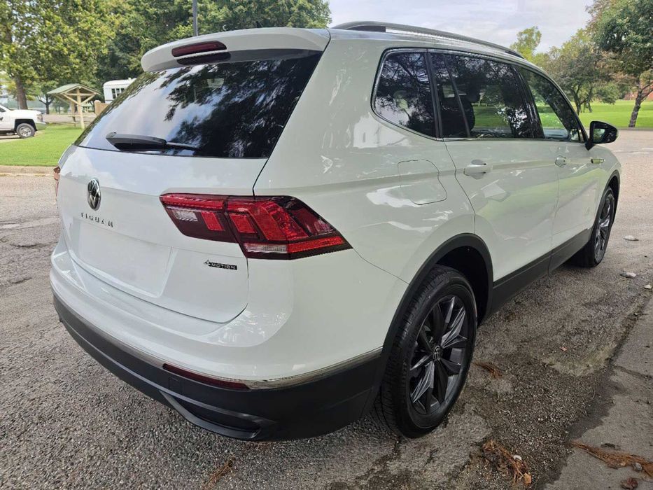 Volkswagen Tiguan SE 4Motion      2022