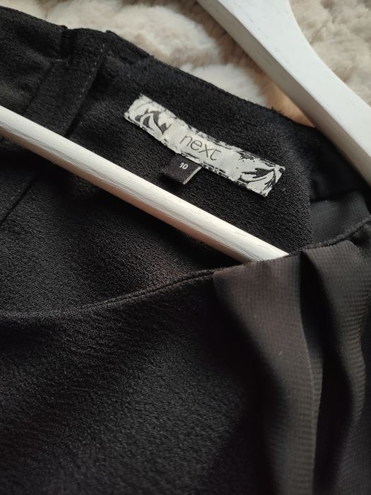 Next czarna mini sukienka M/38 klasyczna elegancka zdobiona długi rękaw mała czarna