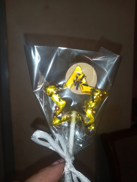 Lizaki ręcznie robione cuda na patyku