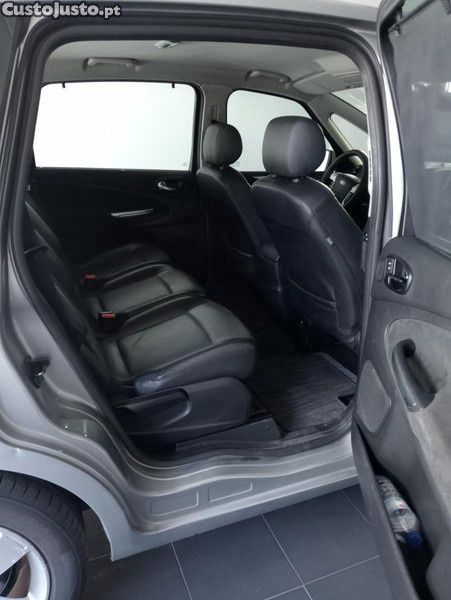 Vendo Ford s max Titanium 1.8 tdci com 7 lugares