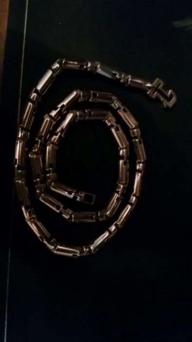 Fio da marca Hassu em aço polido