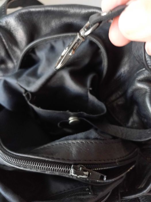 Mala em Pele genuína de excelente qualidade da marca Marta Ponti.