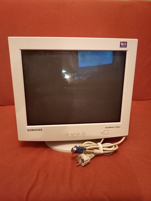Monitor CRT Samsung SyncMaster 753DFX S warto