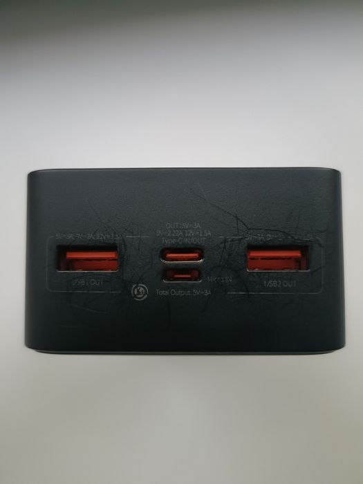 Powerbank Baseus Bipow 20W 30000 mAh 
Czarny