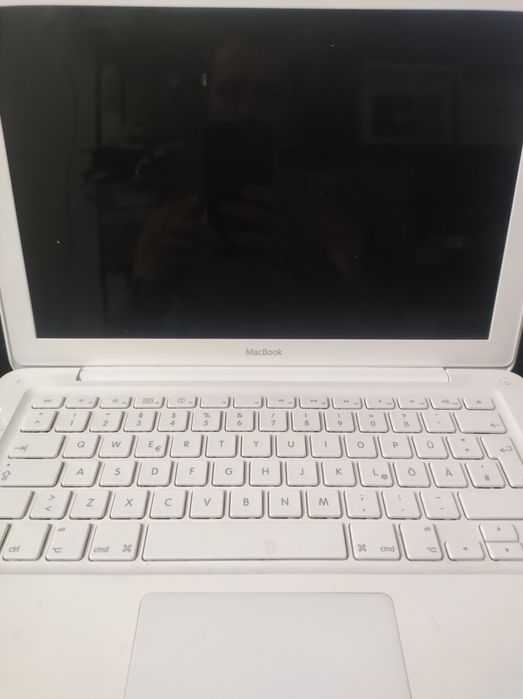 MacBook A1183, A1342 з аксесуарами