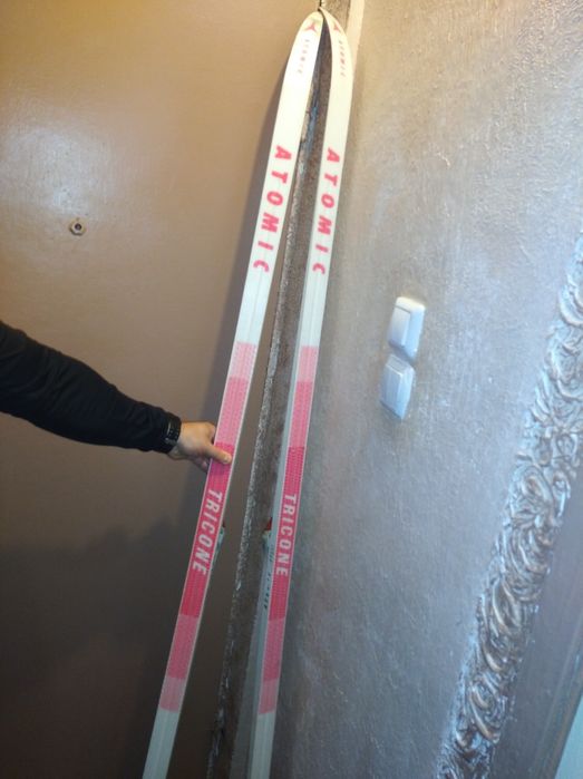 Лыжи+палки в идеальном состоянии,