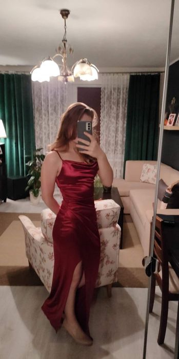 Sukienka studniówkowa