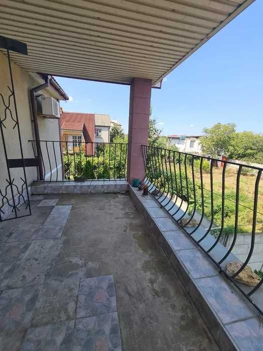 (13)  Продам красивый большой дом
