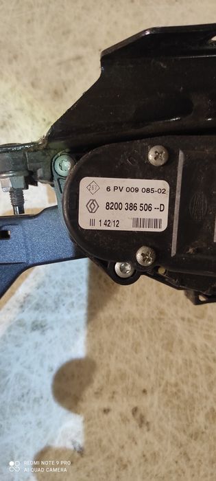 Педаль газу Dacia duster