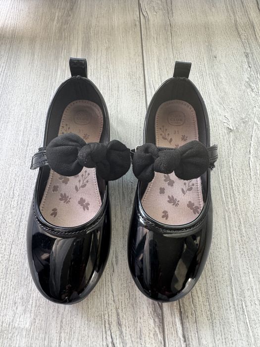 Buty dziewczęce, eleganckie, lakierki