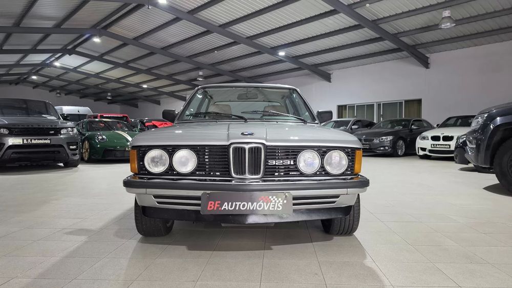 BMW 323
