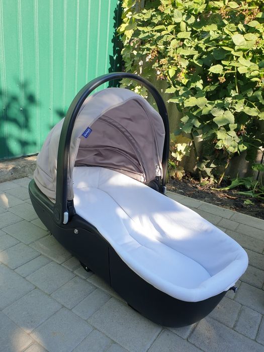 Каляска chicco trio sprint