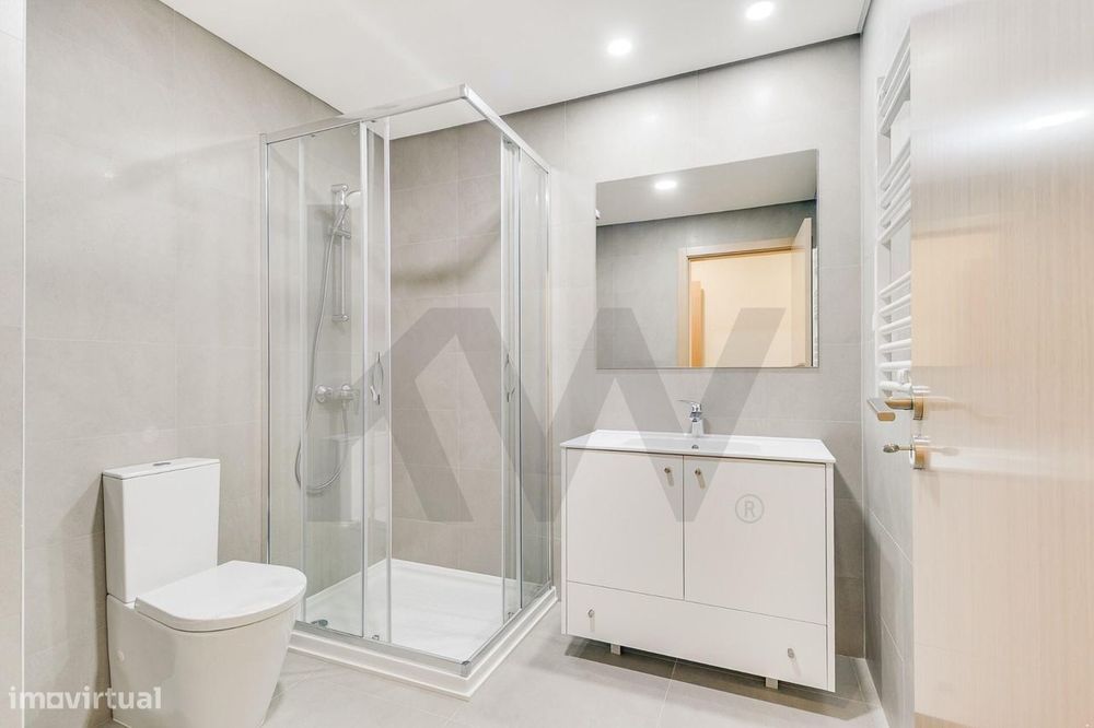 Apartamento T3 Novo nas Laranjeiras em Lisboa | Premium, Metro e Acess
