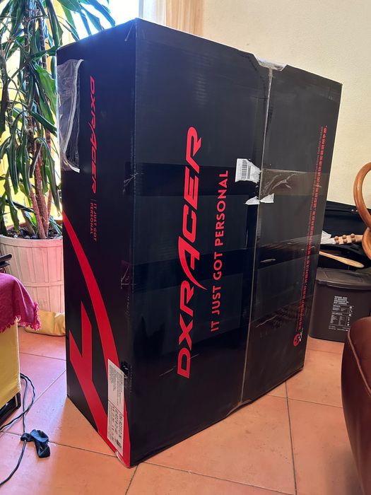 Cadeira Monster Gaming Chair V2 DXRacer