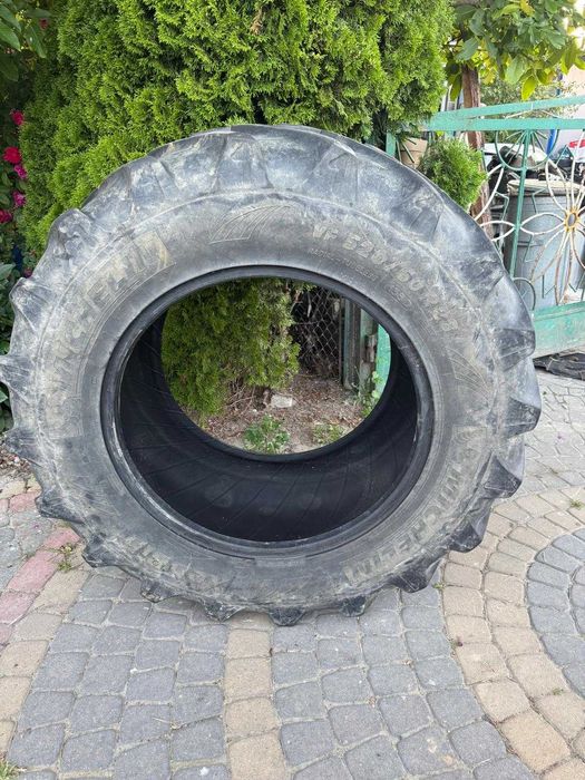 Opona Michelin XeoBib VF 520/60 r28