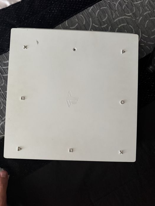 Playstation 4 Pro 1TB
