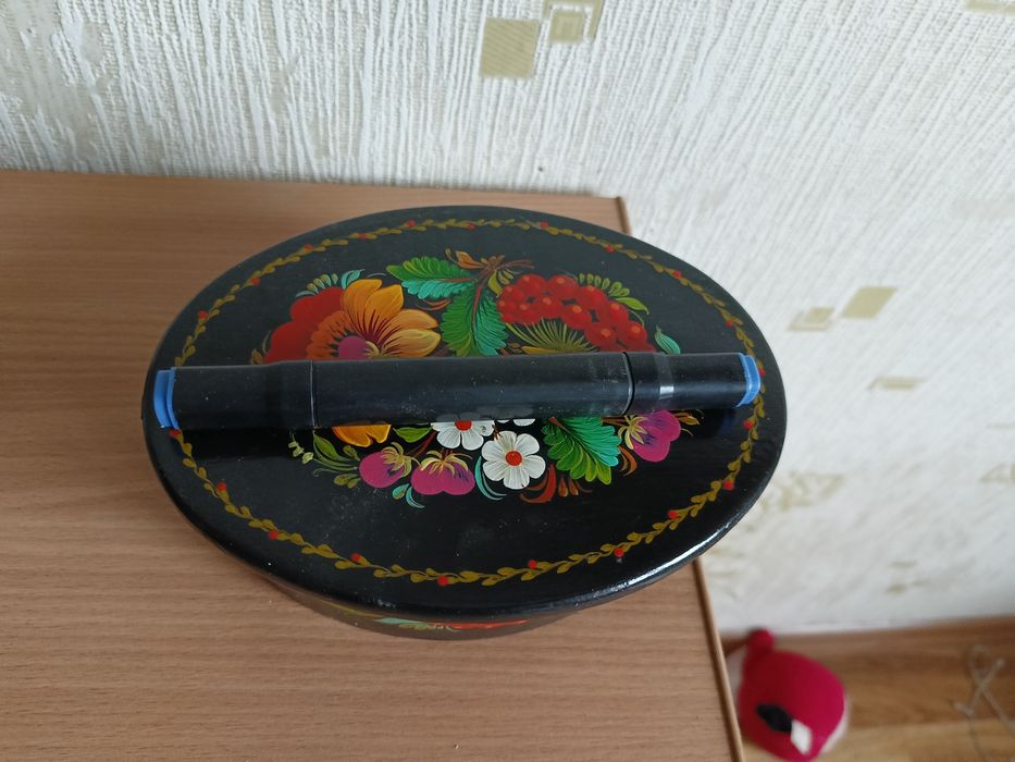 Шкатулка для украшений.