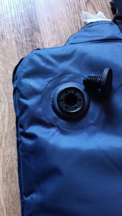 Коремат самонадувной