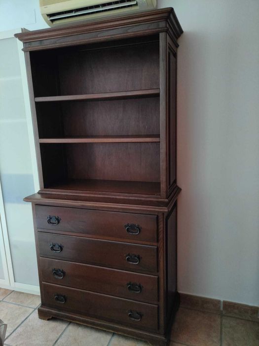 Estante rústica, móveis de Évora