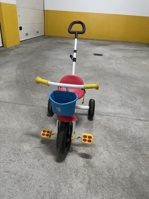 Triciclo Infantil com Guiador de Empurrar – Como Novo