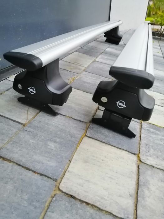 Bagażnik dachowy belki Thule Wingbar Opel Crossland