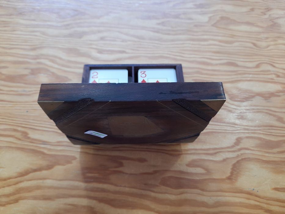 Caixa com Baralho de Cartas