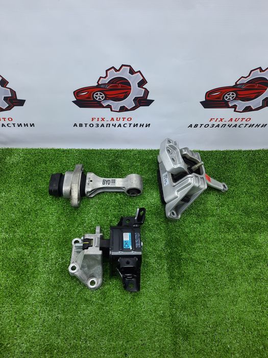 Опора двигуна задня Кіа Ніро 2 1.6 гібрид