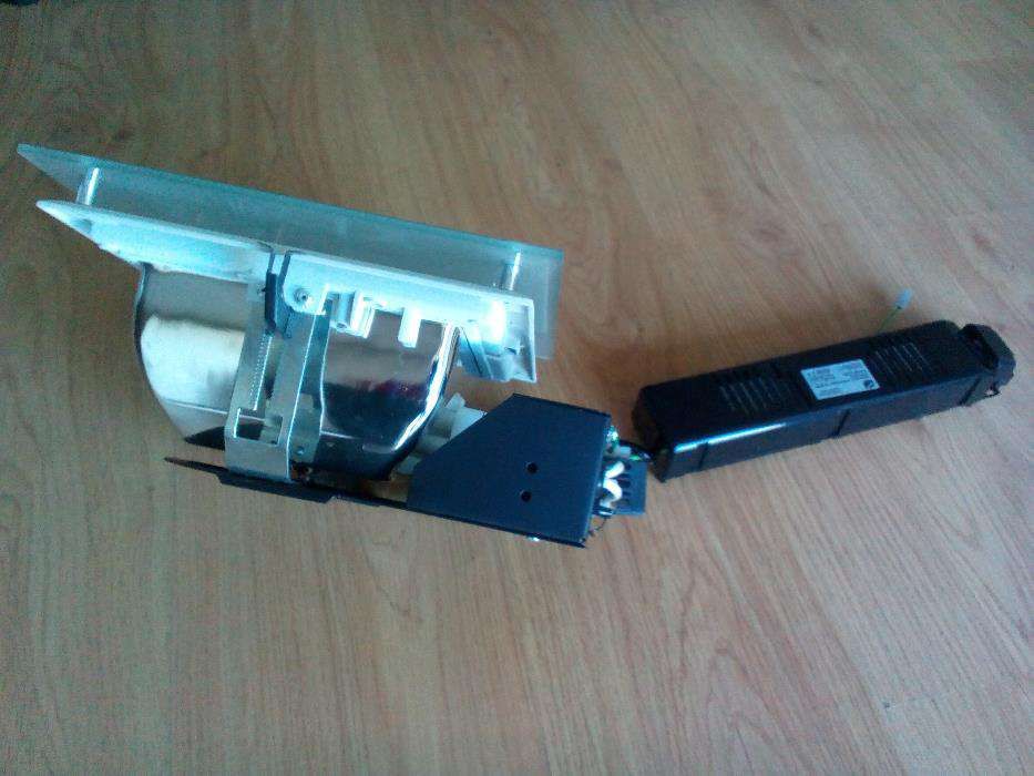 LOTE de três downlight tecto quadrados de encastrar Lumitek Olie