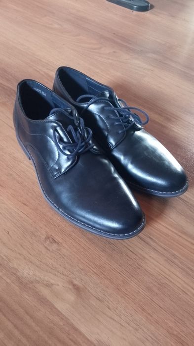 Buty wizytowe roz. 43 Lanetti