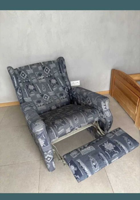 Zestaw wypoczynkowy kanapa i 2 fotele