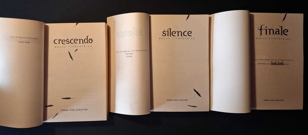 Livros "Crescendo"; "Silence" e "Finale" de Becca Fitzpatrick