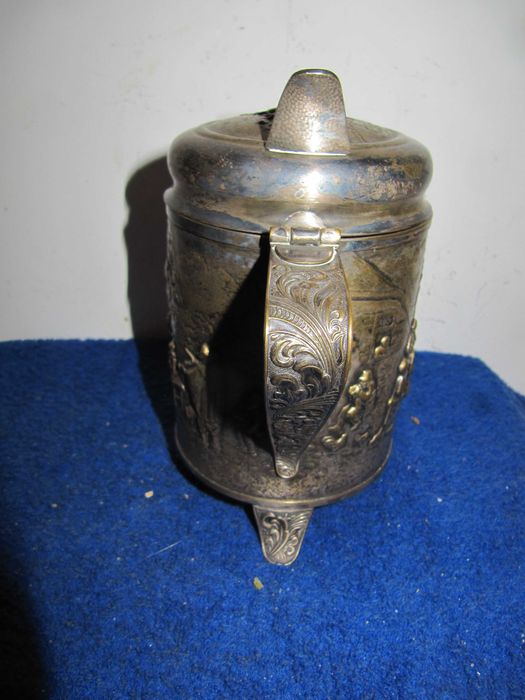 ==ORGINALNY kufel Repuszowany HANU XIXw--26