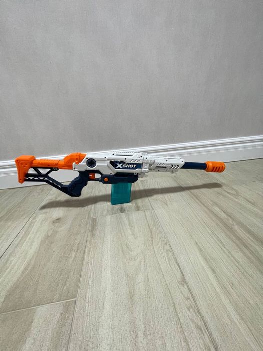 Пістолет X-shot без патронів